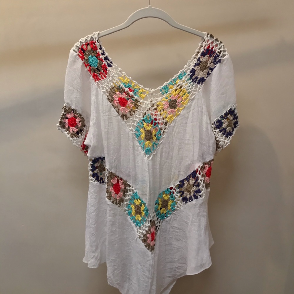 Fun, colorful top!